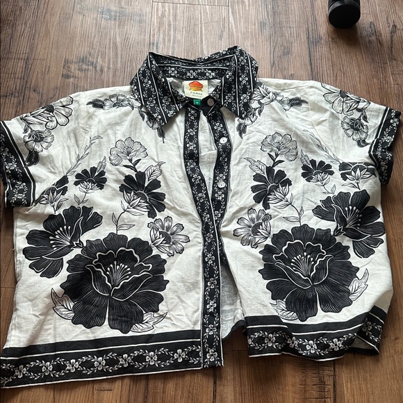 Farm Rio Flower Leopard Shirt - Picture 1 of 3